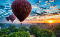  Öntapadó és mosható falfestmény Balloon ride, 400 x 250 cm