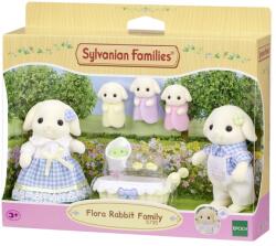 EPOCH Sylvanian Families, Familia de iepurasi, set de figurine, 5735 Figurina