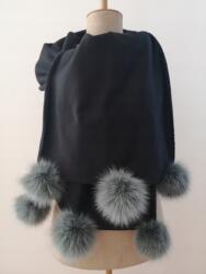  Róka szőrmés sál. Poncsó pomponokkal
