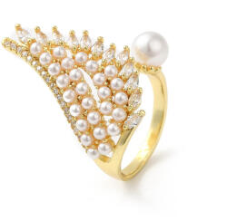  18K Aranyozott Cirkónia Strasszos Szintetikus Kagyló Gyöngy Angyalszárny Gyűrű