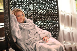 Matex Mikroplüss takaró ujjal 150x210 cm - szürke (MX-53099)