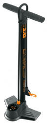 SKS Germany Air X-Plorer Digi 10.0 acél műhelypumpa, minden szeleptípushoz, 10 bar, fekete-narancs - bikepro - 24 900 Ft