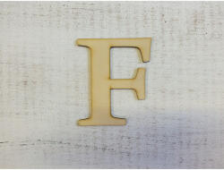  Natúr fa - Betű Carmen 10cm - kosarbolt - 257 Ft