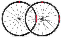 Fulcrum Racing 4 28 colos (622x17) országúti kerékszett, felnifékes, Shimano HG 11, gyorszáras, fekete, 1725g
