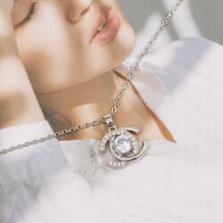  Elegáns Nyaklánc Medál Átszőtt Strasszokkal 42CM (KT002617)