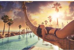 MÉDIA Plaja83 öntapadós és mosható falikép nővel pálmafán, 350 x 250 cm (FOTOTAP7740)