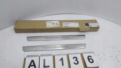 Mercedes-Benz OE Mercedes A, B, Cla, Gla, Gle, Eq Küszöbborítás Elöl