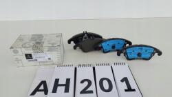 Mercedes-Benz OE Mercedes Cls W218 C-osztály W204 E-osztály Első Fékbetétek Tárcsafékhez