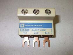  Telemecanique Sorkapocs, összekötő modul mágneskapcsolóhoz 3 tagú, 660VAC 63A, GV1-G09 (GV1-G09)
