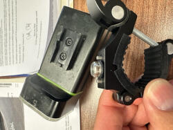 Boruit 2595/QB210 első kerékpárlámpa tartó a 2023-as modellhez