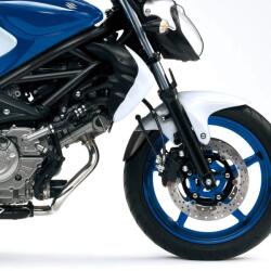 Puig Fenda Extenda sárvédő hosszabbító Suzuki Gladius fekete Puig Bicikli alkatrészek Kerékpáros kiegészítők Kerékpár sárvédők