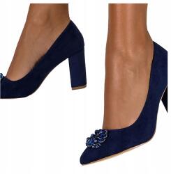 Casu Félcipő Az Oszlopon Kristályokkal Bőr Talpbetét 35 (D23WX2/N)