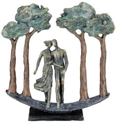  Szerelmes páros szobor bronz színben fákkal - 30 cm