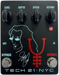 Tech 21 Geddy Lee Amalgamation Signature Chorus Efect pentru bas (<![CDATA[10024259]]>)