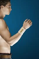 URIEL it-20 tépőzáras csuklóvédő (wrist bandage) support XS-XXL méretek (13018)