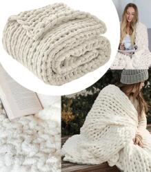 GordonToys Ecru színű, szenil fonalból készült, pleciona mintás, dekoratív vastag takaró 120 x 120 cm (G836)