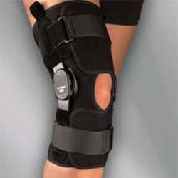 MEDI HINGED KNEE WRAP AIRTEX TÉRDRÖGZÍTŐ S-es (U00022952)