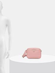 GUESS Чанта MERIDIAN (HWBG69.74140) - answear - 142,76 лв