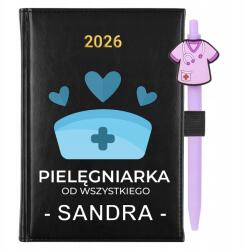 FunnyCase Naptár 2026 Fekete Golyóstoll Ajándék Ápolónőnek Név Mindentől (KALENDARZ CZARNY IMIĘ OD WSZYSTKIEGO)