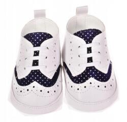 Kisfiú cipők keresztelőre, perforált, 11 cm-es méret