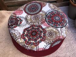 PinkTara Bio tönkölybúza meditációs párna - Bordó mandalás - M