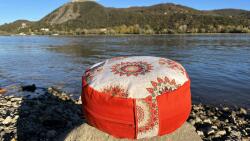 PinkTara Bio tönkölybúza meditációs párna - Narancs mandalás