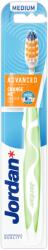 Jordan Advanced klasszikus fogkefe, közepes, kék, 0, 03 kg