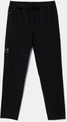 Under Armour gyerek melegítőnadrág Unstoppable Tapered Pant - fekete 122-127