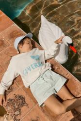 Tinycottons gyerek úszó rövidnadrág CYAN FINE STRIPES TRUNKS - kék 140