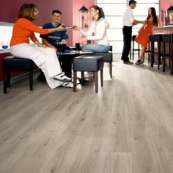 SWISS KRONO D3126 Laminált padló Trend Oak Grey 7 mm (D3126)