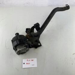 Audi OE Vízpumpa vw 1, 6 a3/a4/golf5 PA904 Graf