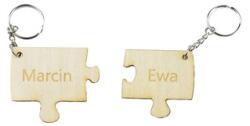  Gravírozott kulcstartó pároknak, névvel, puzzle formában (32035)