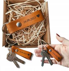  Kulcstartó Dátum szív gravírozás Ajándék házassági évforduló Nőnap (breloczek z datą na rocznicę walentynki)