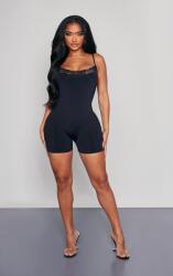 Prettylittlething Fekete Rövid Szárú Overál Csipkével Díszítve Prettylittlething 36