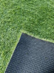 Gazon JAKARTA, Covor Gazon Iarba Artificiala, Verde, 30 mm, Latime 4 m (JAKARTA-30-49)