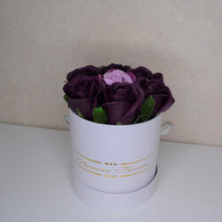 Aranjamente florale - Aranjament floral Glamour Flower cutie rotunda cu 7 trandafiri sapun 03 Purple