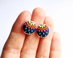 Atellier Wearable Art Cercei Little Rainbow Drops pe suport și tortițe din argint - cercei cu șurub