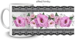 Fehér kerámia bögre 330ml képpel - csipkés eustoma (HRNEK-90X82-BILY-298)