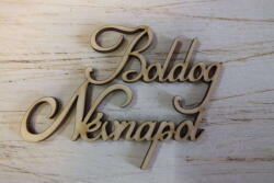  Natúr fa - " Boldog névnapot" felirat 9cm 3db/csomag (3584)