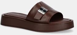 Calvin Klein bőr papucs FLATFORM SLIDE W/CK HW - LTH - barna Női 41