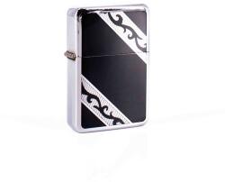 Angelo Benzines öngyújtó - Króm keretes fekete kivitel, diagonális gravírozott díszcsíkokkal (A-245430-8)