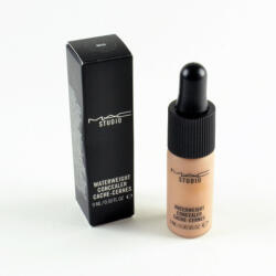 M·A·C - Corector lichid MAC Studio Waterweight 9 ml Corector Nc45