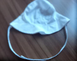  Vàszon kalap himzèssel