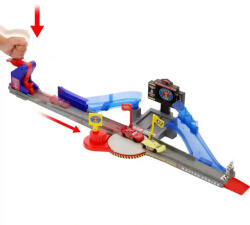 Mattel Disney Verdák: Szelep Kupa kaszkadőr versenypálya Villám McQueen kisautóval (JHL42) - jatekbirodalom
