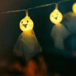 Family Halloween-i LED-es fényfüzér - szellem - 10 LED - 2 x AA - 0, 9 m, 56533B