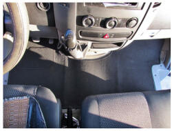  Set covoare mocheta auto Nissan NV400 2011+ negre, antiderapante MOD00695 (290325-18)