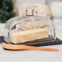  Vastag üvegű vajtartó, pala tálaló tálca fedéllel