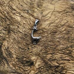  Rozsdamentes acél medál őz, őzike: Ezüst