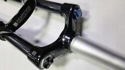 SR Suntour SF19 XCR32 LO-R AIR teleszkóp, 29 col, 120mm, tapered, 15x110mm, levegő/olaj (20146581)