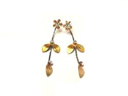  Fülbevaló lógó sárga levelek és virágok